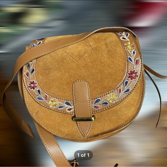 American Eagle Outfitters Handbags - American Eagle Western Style Saddle Crossbody Bag